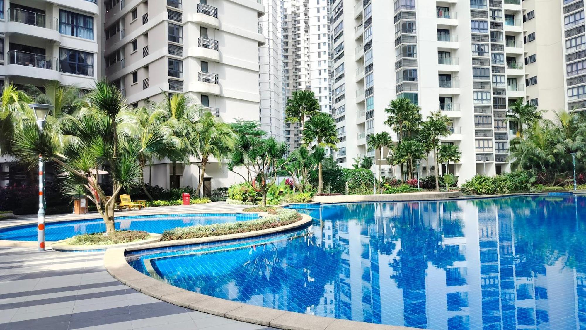 Bear @ Country Garden Danga Bay Apartment *